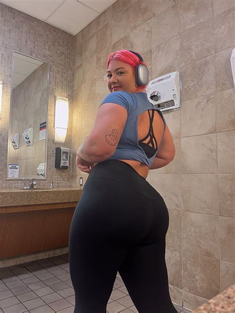 big booty|ThickFit